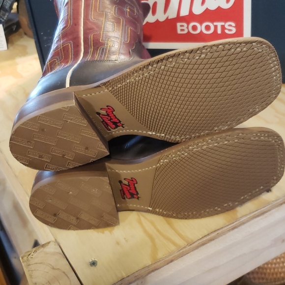 Tony Lama square toe boot - Picture 4 of 7